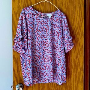 NWOT lightweight flowered top from Liz Claiborne. Sz Xl